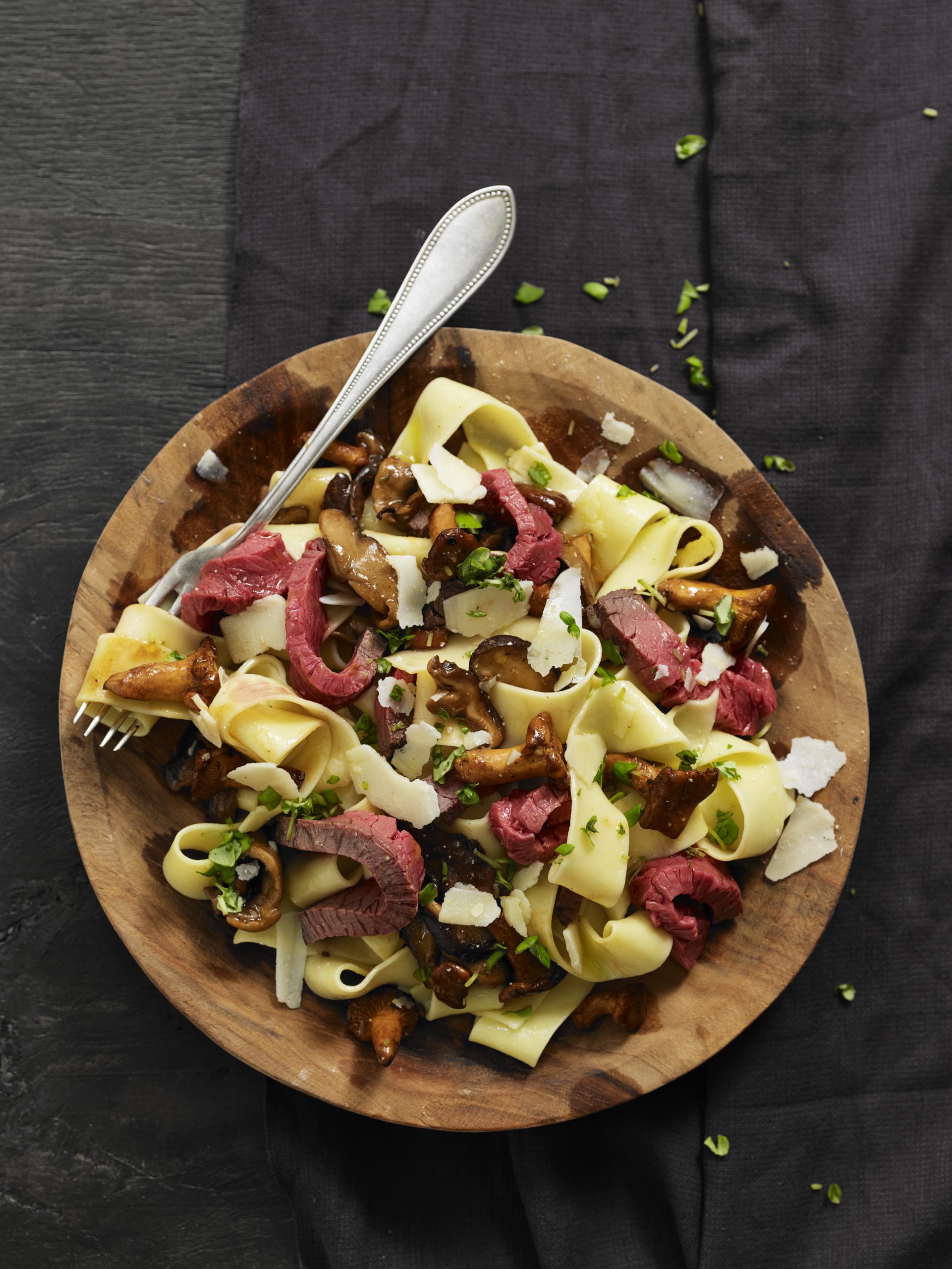 Pappardelle met Ierse rosbief en paddenstoelen