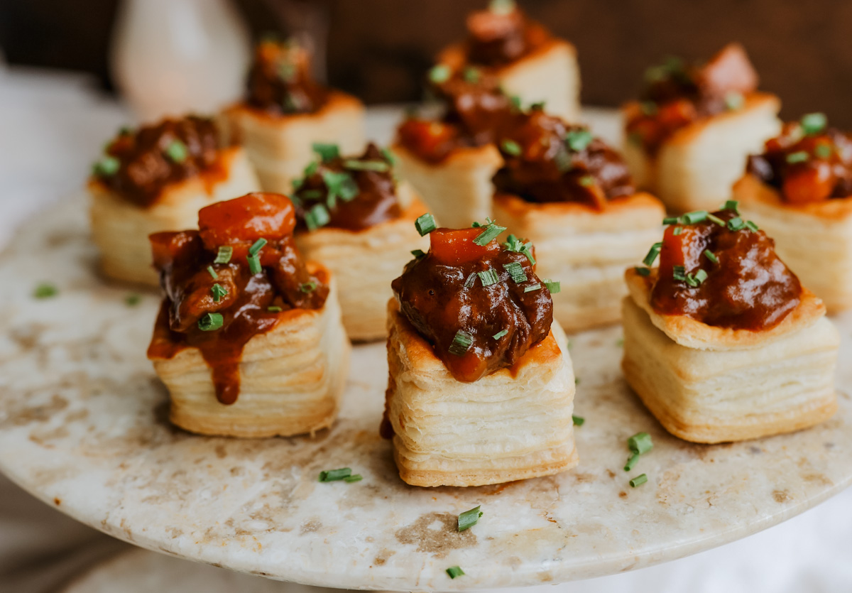 Pasteitjes gevuld met stoofvlees